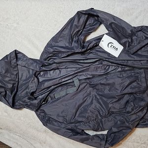 Zyia Lightweight Windbreaker